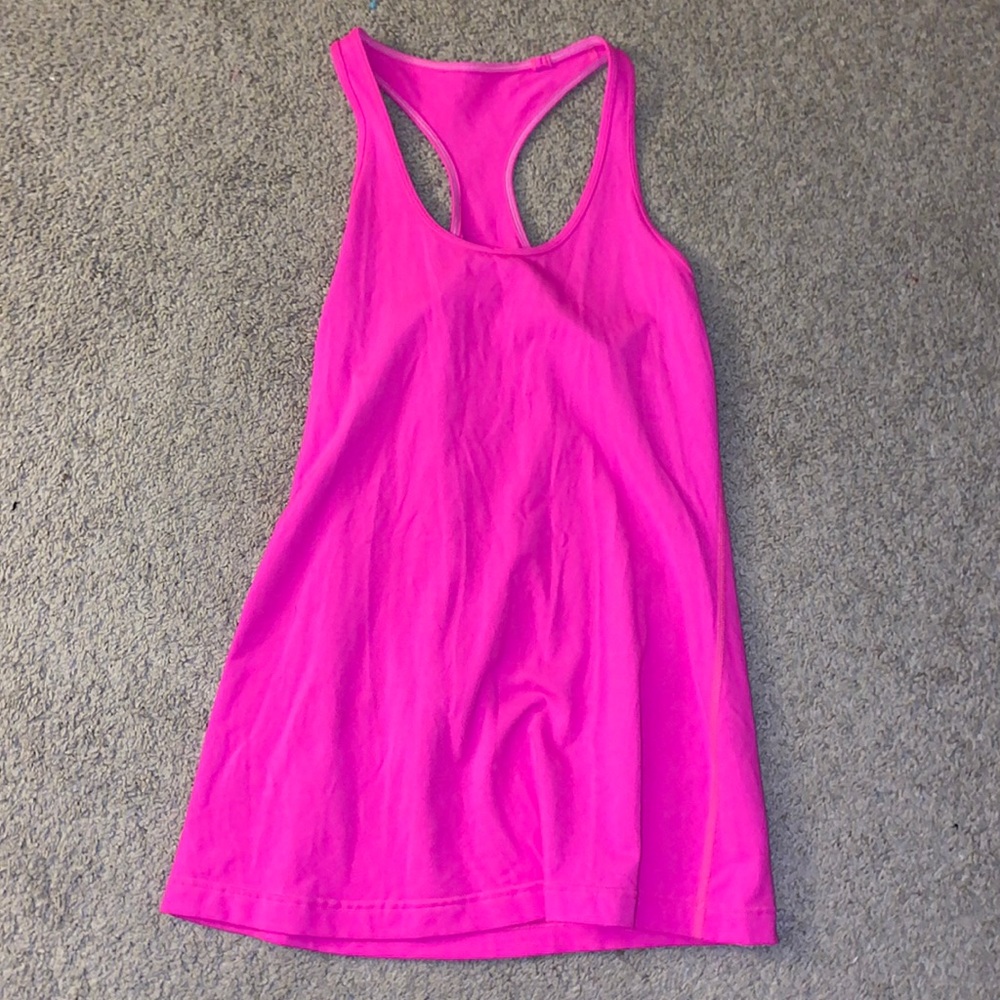 Lululemon tank!
